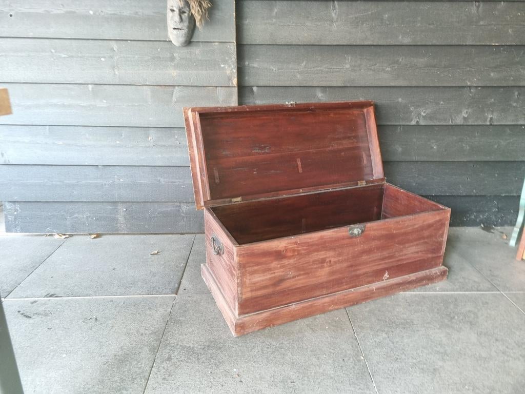 Vintage houten kist met metalen sluiting, Huis en Inrichting, Woonaccessoires | Kisten, Gebruikt, 50 tot 100 cm, Minder dan 50 cm
