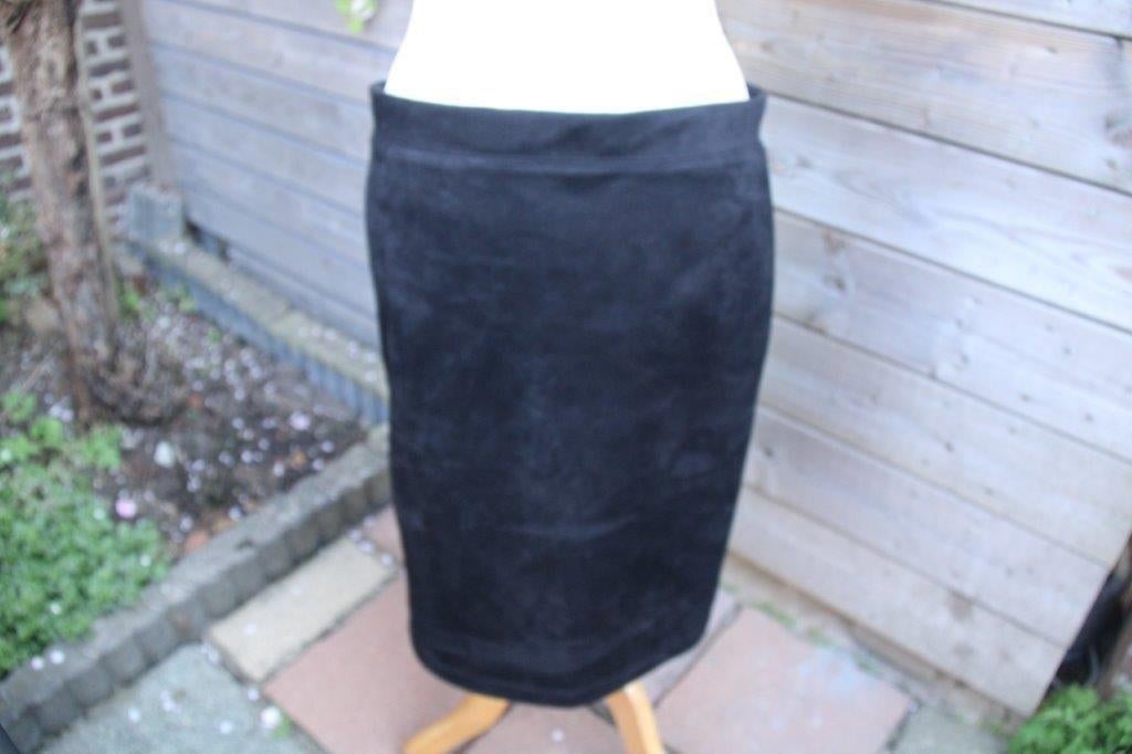 Rok zwart Opus mt 40 suede Look Vaste prijs OPRUIMING, Kleding | Dames, Rokken, Maat 38/40 (M), Zwart, Ophalen of Verzenden, Zo goed als nieuw