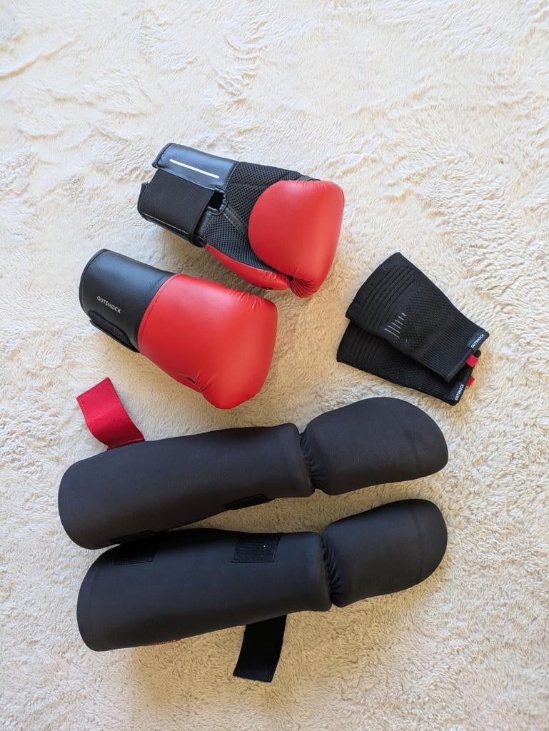 Kickboks benodigdheden kind - Zo goed als nieuw, Sport en Fitness, Vechtsporten en Zelfverdediging, Ophalen, Overige, Maat XS of kleiner