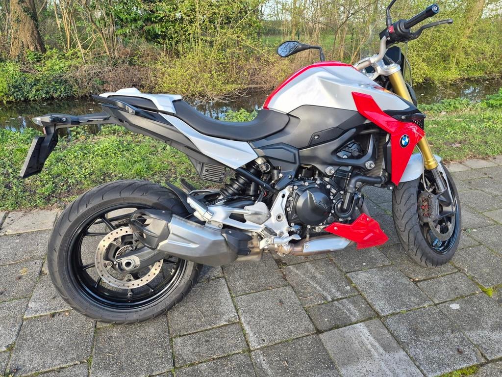 BMW F900R - Sportieve Naked Bike met Krachtige Motor, Motoren, Motoren | BMW, 2 cilinders, Motorrijbewijs A, 900 cc, Particulier