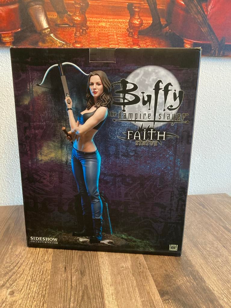 Sideshow Buffy the Vampire Slayer Faith statue, Verzamelen, Beelden en Beeldjes, Ophalen, Gebruikt, Fantasy