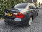 BMW 3-serie 320i Graphite | Navi | Leer | Autom. Airco | Cru, Achterwielaandrijving, 4 cilinders, Handgeschakeld, 1335 kg