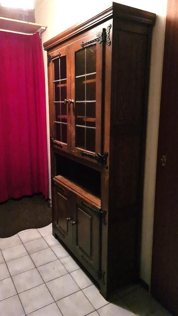 Buffetkast Oisterwijks Eiken, Oisterwijks eiken, Glas, 150 tot 200 cm, 25 tot 50 cm