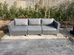 Wicker tuin loungebank met losse grijze Kussens, Ophalen, Meer dan 8 zitplaatsen, Zo goed als nieuw, Loungeset