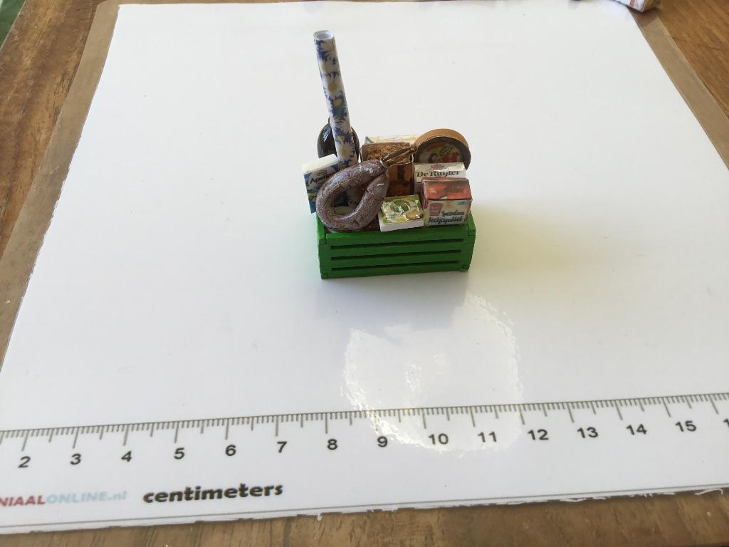 Poppenhuis miniaturen kratje boodschappen groen, Ophalen of Verzenden, Nieuw, Poppenhuis