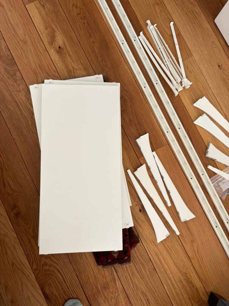 Onderdelen witte Algot-wandplanken, Ophalen, Gebruikt