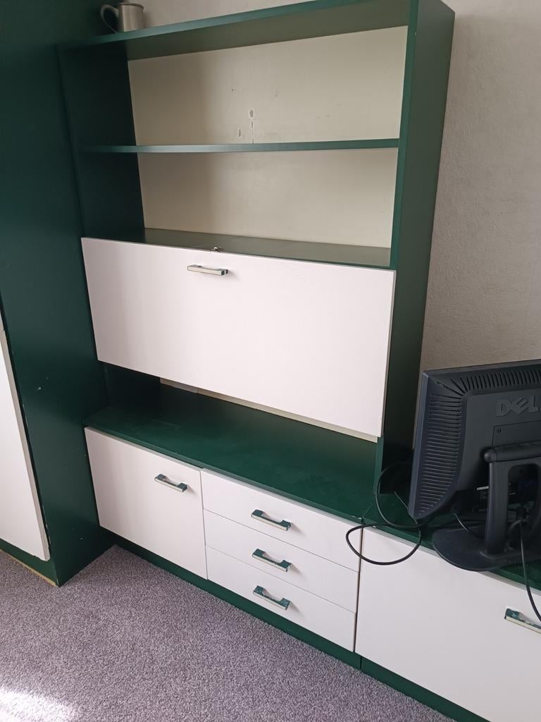 Jaren '70 Vintage Wandmeubel - Groen en Wit, Ophalen, 250 tot 300 cm, Gebruikt, Met deur(en)