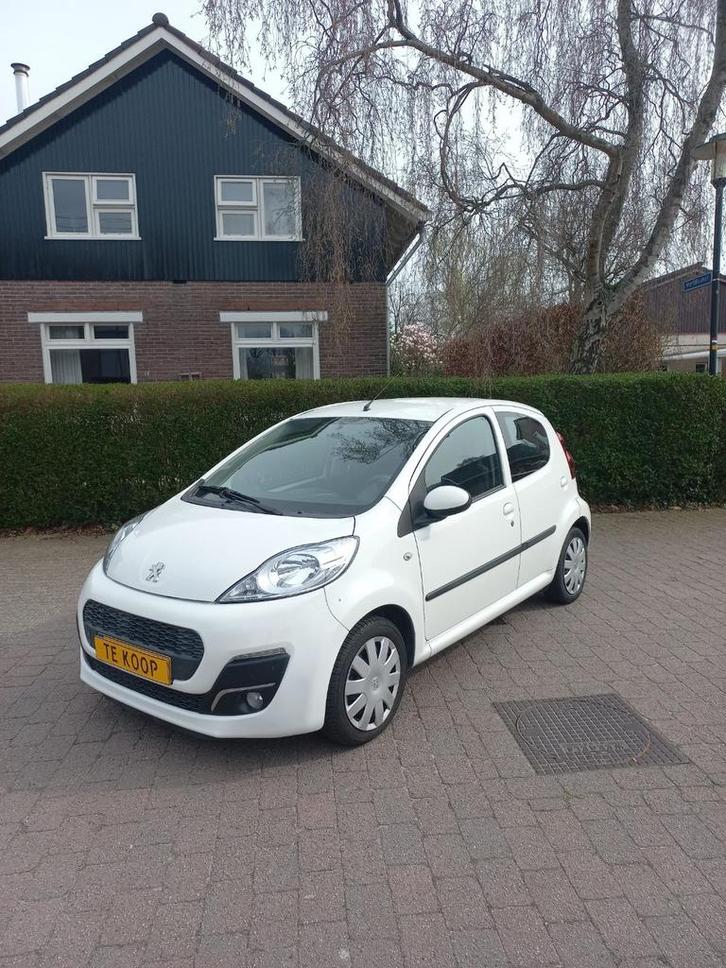 Peugeot 107 1.0 12V 5DR 2012 Wit, Auto's, Peugeot, Particulier, Benzine, A, Hatchback, Handgeschakeld, Origineel Nederlands, Wit