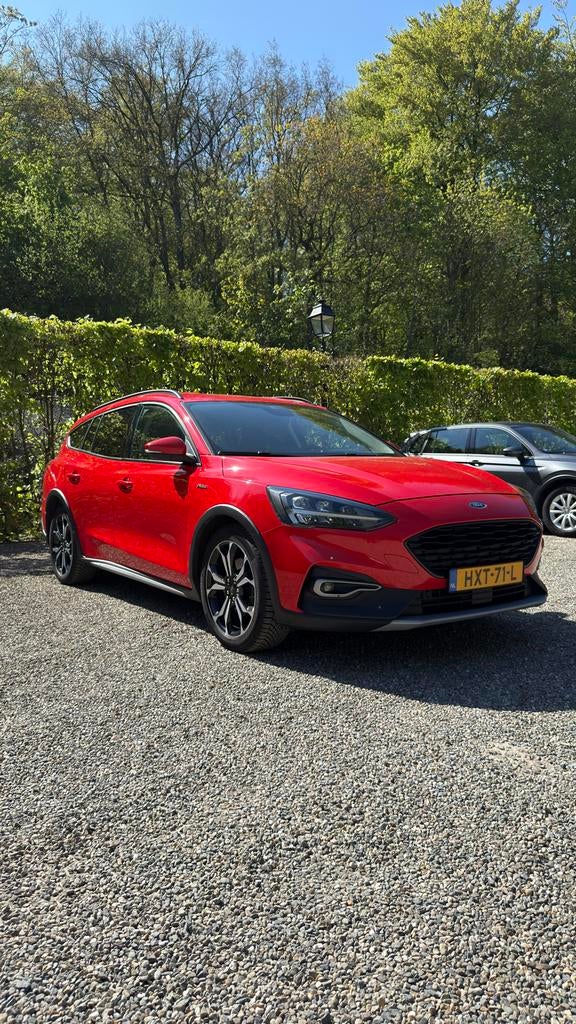 Ford Focus 1.5 Ecoboost Active Business 150pk 2019 Rood, Stof, Zwart, 700 kg, Stationwagon