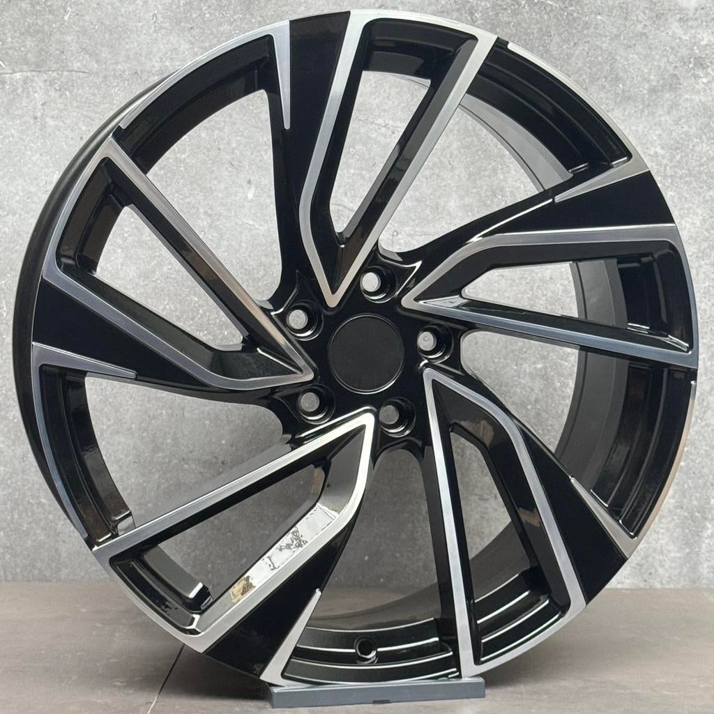 NIEUW 18'' V05 VELGEN 5x112 Past Op VAG GROEP ADELAIDE LOOK, 18 inch, Overige, Velg(en), Overige