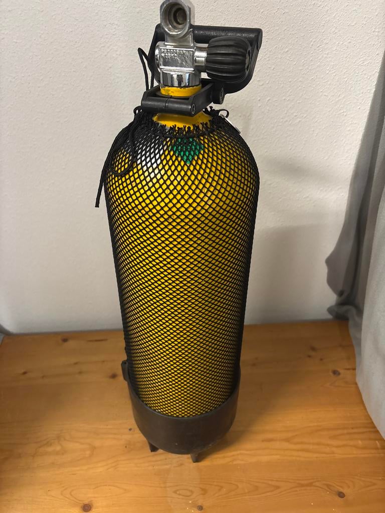 Duikcilinder 10 liter 200 bar met keur, Ophalen, Gebruikt, Duikfles