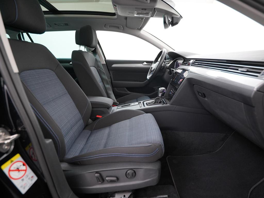 Volkswagen Passat Variant 1.4 TSI PHEV GTE | Panoramadak | T, Auto's, Volkswagen, 12 maanden, Stof, Gebruikt, Zwart