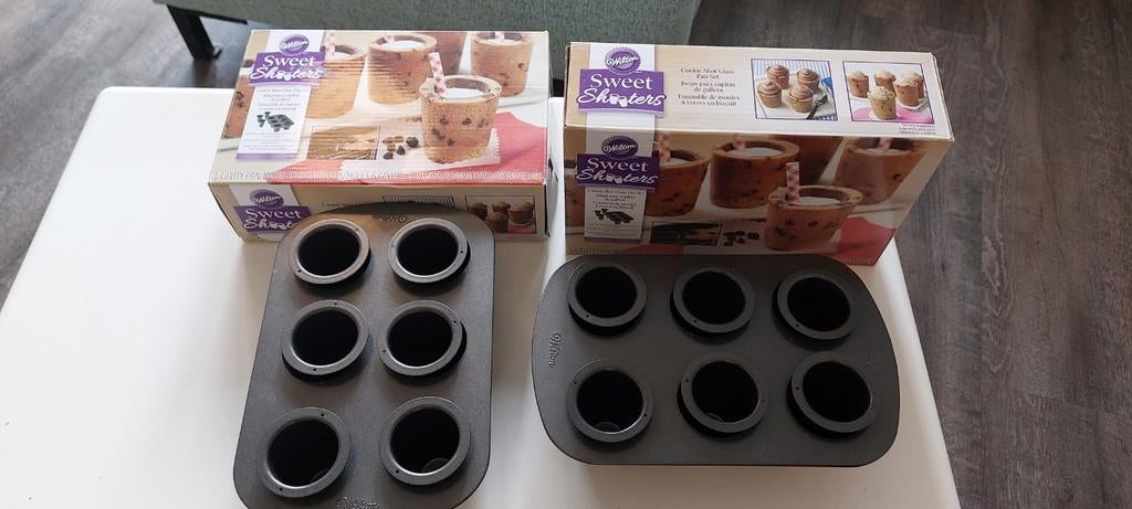 Wilton Sweet Shooters Cookies shot glass bakvorm 2x, Ophalen of Verzenden, Gebruikt, Bakvorm