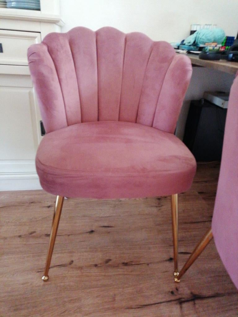 Roze fluwelen schelpstoel met gouden poten, Overige kleuren, Ophalen of Verzenden, Zo goed als nieuw, Stof