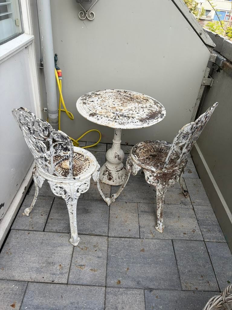 Zwaar gietijzer bistro setje, Tuin en Terras, Tuinsets en Loungesets, Overige materialen, Gebruikt, Tuinset, Ophalen