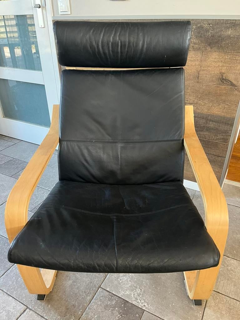 Poang stoel met leren kussen, Huis en Inrichting, Fauteuils, Ophalen, Gebruikt, 50 tot 75 cm
