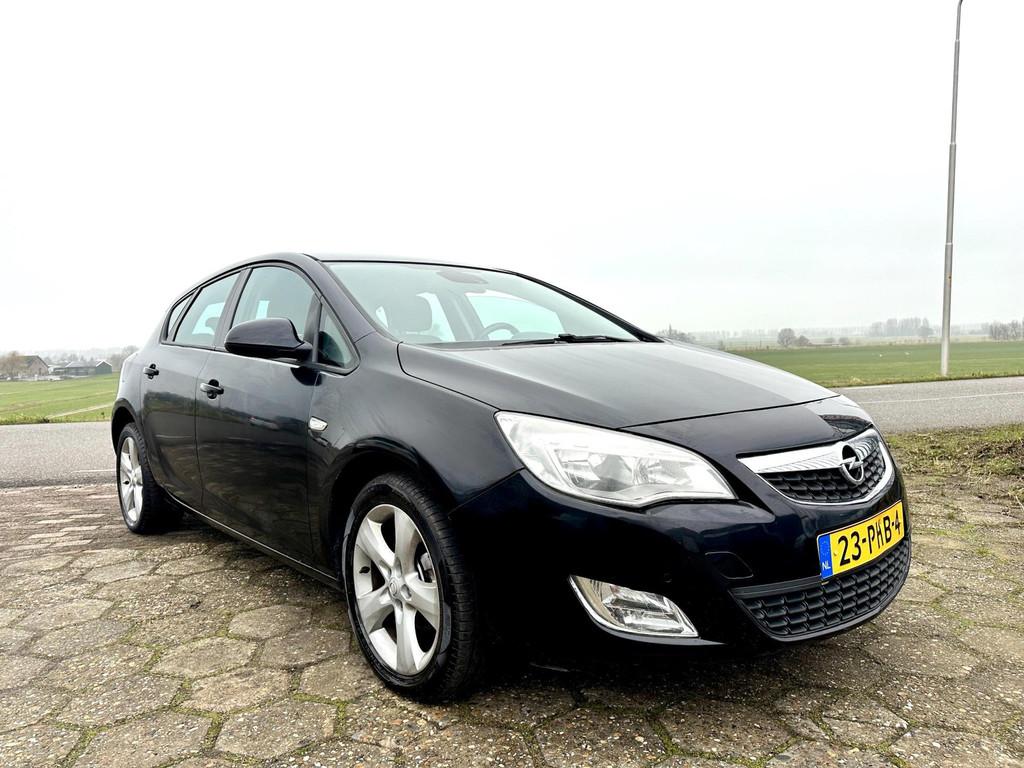Opel Astra 1.4 Turbo 5Drs Navi Scherm Airco Cruise Control V, Auto's, Opel, Voorwielaandrijving, Euro 5, Parkeersensor, Gebruikt