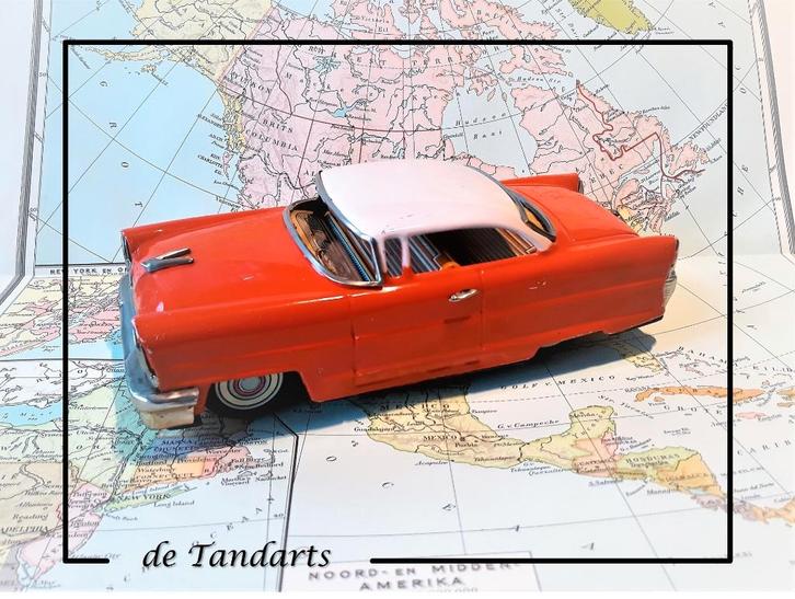 Model-auto Lincoln  - 18,5 cm    MOEDERDAG, Hobby en Vrije tijd, Modelauto's | 1:18, Bburago, Ophalen of Verzenden