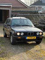 BMW E30 316i Touring 1993 - APK afgekeurd, Auto's, 1596 cc, Achterwielaandrijving, 4 cilinders, Zwart