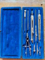 Passerdoos met verschillende passers, Ophalen