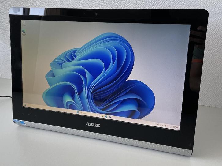 ASUS All-in-One PC (ET2220IUKI-B013K), Computers en Software, Desktop Pc's, Zo goed als nieuw, 3 tot 4 Ghz, SSD, 4 GB, Met videokaart
