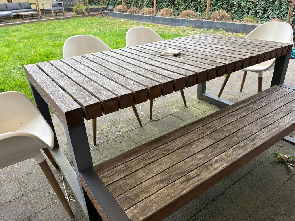 Robuuste tuinset voor gezellige etentjes buiten, Tuin en Terras, Tuinsets en Loungesets, Ophalen of Verzenden, Zo goed als nieuw
