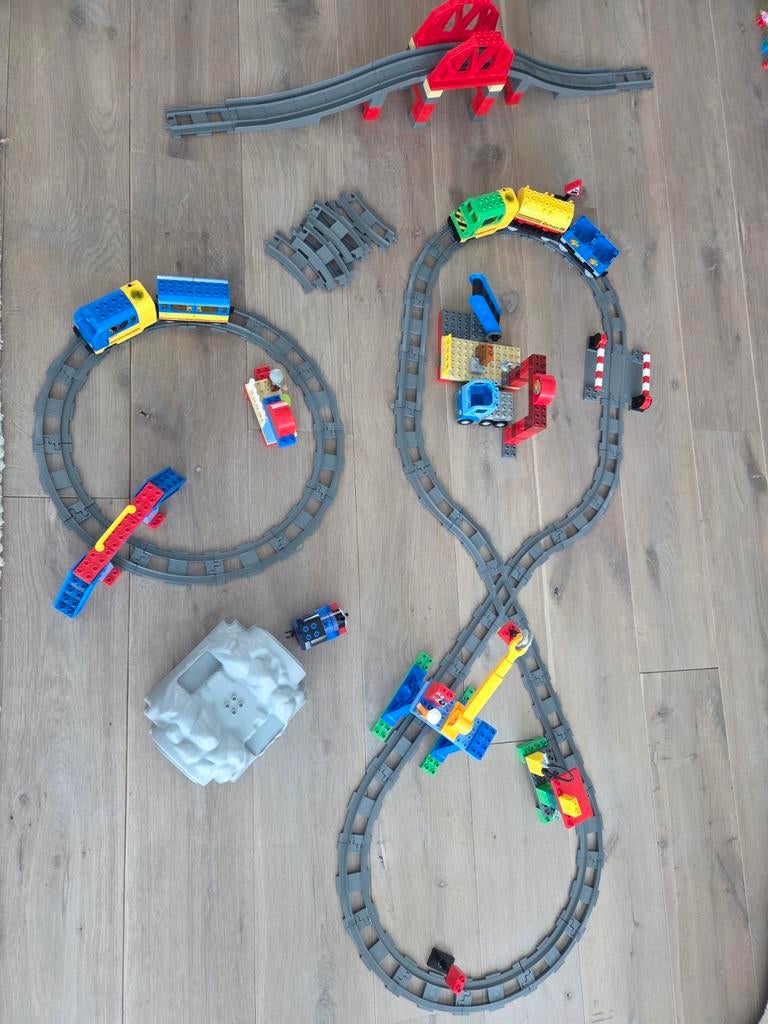 Grote collectie Duplo treinsets en rails, Kinderen en Baby's, Speelgoed | Duplo en Lego, Ophalen, Gebruikt, Complete set, Duplo