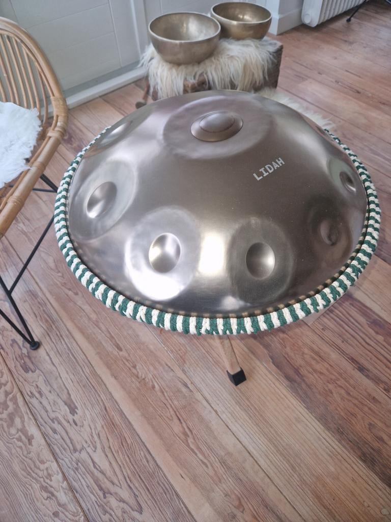 Stainless Steel Handpan LIDAH F Pygmy + standaard en tas, Muziek en Instrumenten, Percussie, Ophalen of Verzenden, Zo goed als nieuw