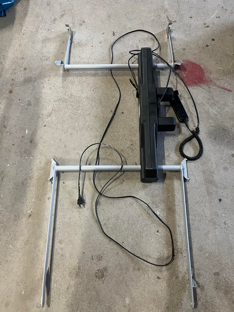 Okin bed motor met afstandsbediening, Ophalen, Gebruikt, Eenpersoons, Overige maten