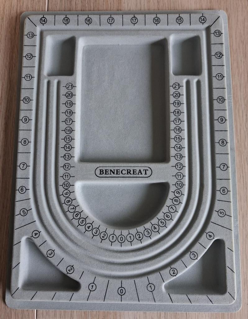 2x Kralenbord met maten - maken van armbanden en ketingen, Ophalen of Verzenden, Gebruikt, Overige typen