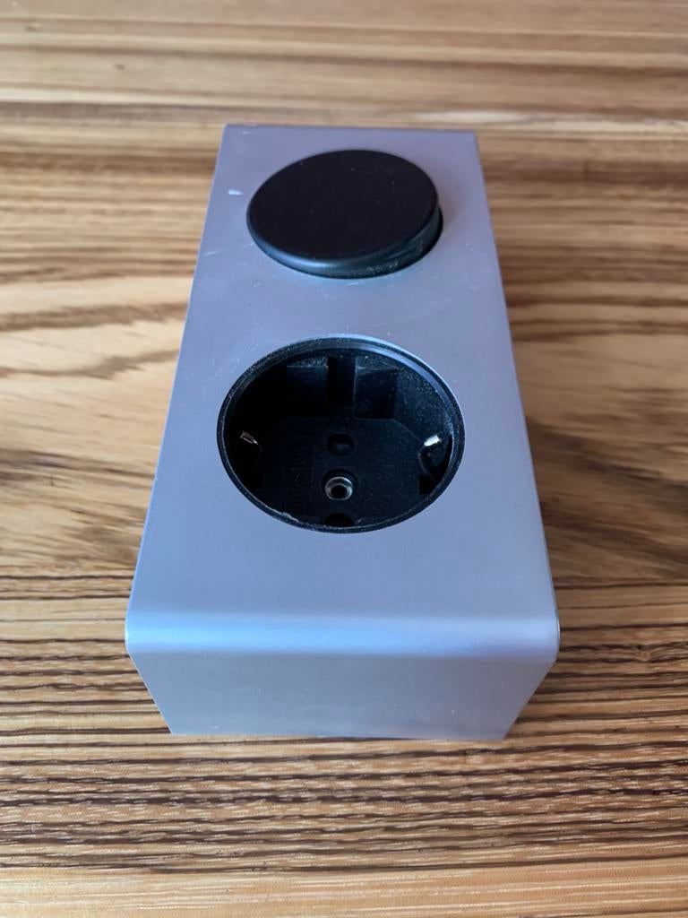 Kombi Box. Stopcontact schakelaar voor badkamer spiegelkast, Ophalen of Verzenden, Zo goed als nieuw, Schakelaar