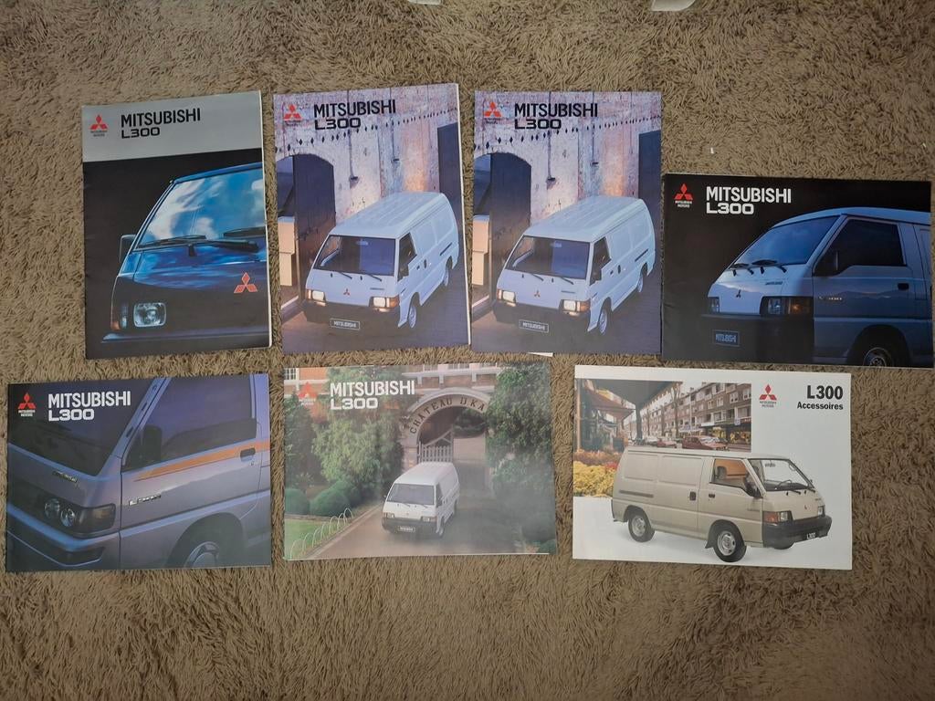Lot autofolders Mitsubishi L300 3e generatie, Verzenden, Zo goed als nieuw, Mitsubishi