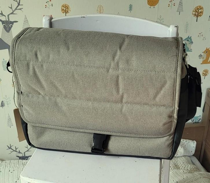 Nieuwe prachtige Mutsy luiertas nu voor 10 euro !!! SALE, Kinderen en Baby's, Luiertassen, Nieuw, Schoudertas, Verzenden