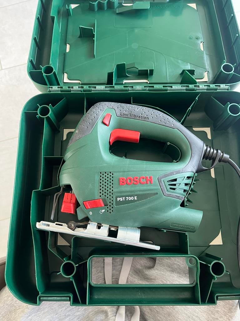 Bosch PST 700 E Decoupeerzaag - Zo goed als nieuw, Doe-het-zelf en Verbouw, Gereedschap | Zaagmachines, Zo goed als nieuw, Decoupeerzaag