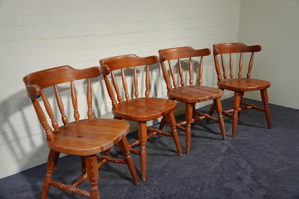 set van 4 vintage cafestoelen, Huis en Inrichting, Ophalen, Zo goed als nieuw, Vier, Hout