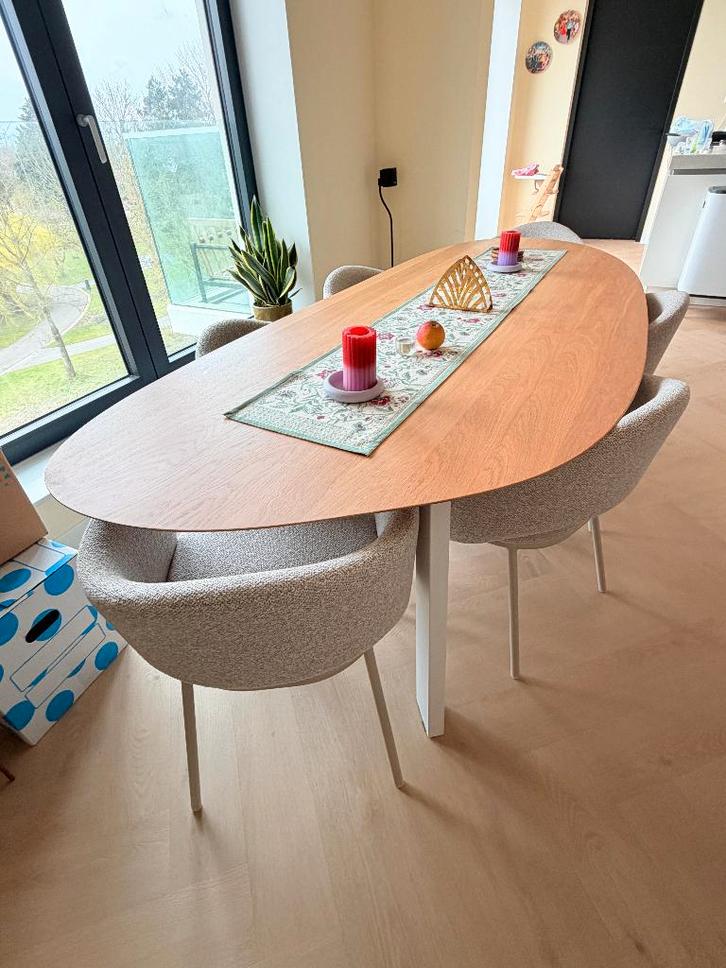 Studio Henk Dining table, Huis en Inrichting, Tafels | Eettafels, Zo goed als nieuw, 50 tot 100 cm, 200 cm of meer, Overige vormen