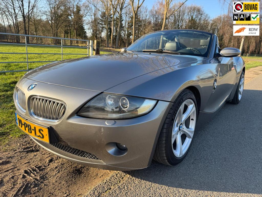BMW Z4 Roadster 3.0i S 231PK AUTOMAAT met leder en stoelverw, Automaat, Achterwielaandrijving, Gebruikt, Zwart