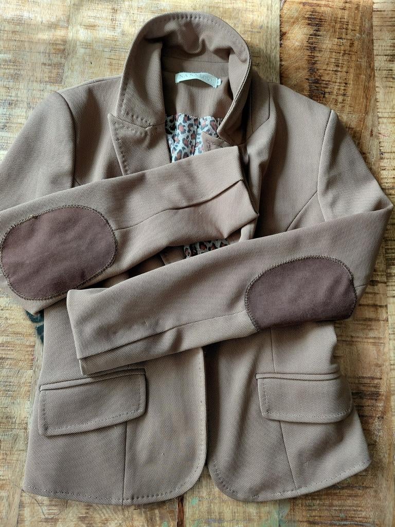 NANA LOVE blazer met elleboogstukken maat M, Kleding | Dames, Ophalen of Verzenden, Zo goed als nieuw, Bruin