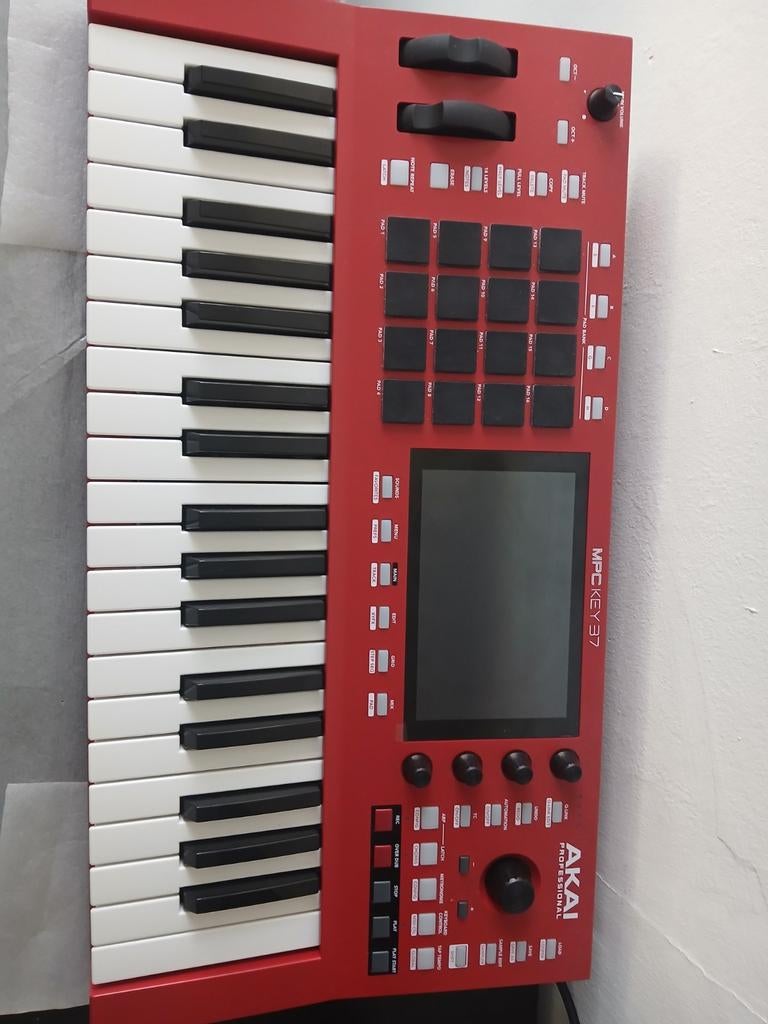 Akai Mpc key 37, Muziek en Instrumenten, Ophalen of Verzenden, Zo goed als nieuw, Overige aantallen, Overige merken