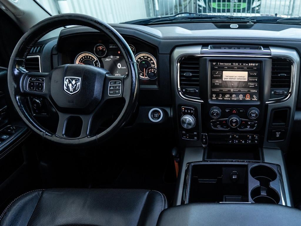 Dodge Ram 1500 5.7 V8 Quad Cab 6'4 - PANORAMADAK - STOEL VER, Auto's, Automaat, Euro 5, Achterwielaandrijving, Gebruikt