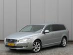 Volvo V70 T4 AUT Polar Navi / Xenon / Trekhaak / Bluetooth, Gebruikt, 1969 cc, Lichtsensor, 1600 kg