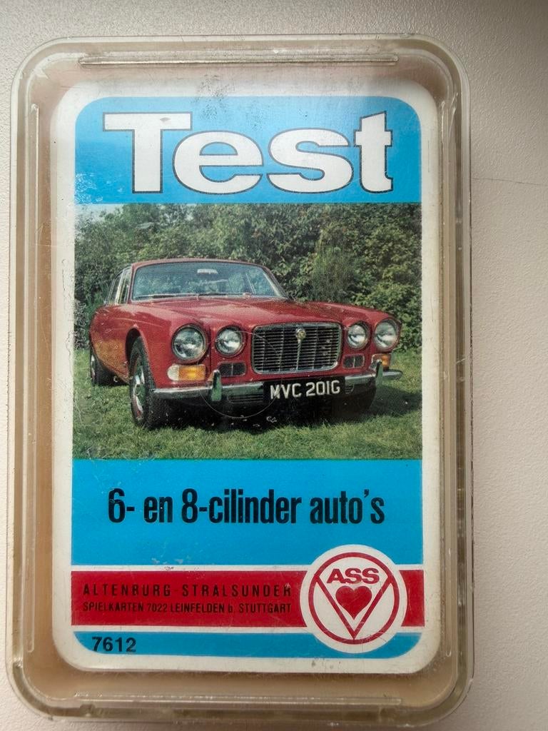 Autokwartet: 6 en 8 cilinderauto’s, Verzamelen, Speelkaarten, Jokers en Kwartetten, Ophalen of Verzenden, Zo goed als nieuw, Kwartet(ten)