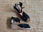 Uggs, heerlijke sandalen (39) met kurk, leer, satijn en jute, Kleding | Dames, Schoenen, Zwart, Zo goed als nieuw, Sandalen of Muiltjes