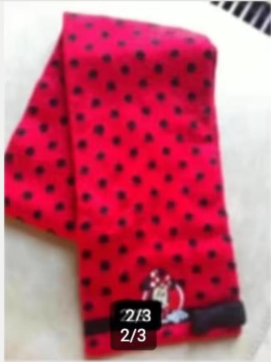 Meisjes shawl Disneyland rood/zwart., Meisje, Ophalen of Verzenden, Zo goed als nieuw, Sjaal