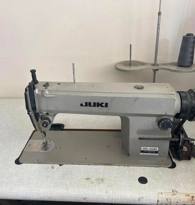 JUKI DDL-5530 industriële naaimachine, Hobby en Vrije tijd, Naaimachines en Toebehoren, Overige merken, Gebruikt, Ophalen of Verzenden