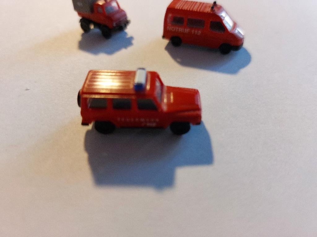 3 brandweerauto's N spoor van Wiking, Hobby en Vrije tijd, Modeltreinen | N-Spoor, Overige merken, Gelijkstroom of Wisselstroom