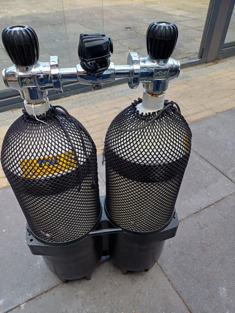 Dubbele 5 liter duikflessen (10 liter totaal), Ophalen of Verzenden, Duikfles