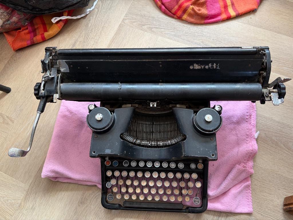 Vintage olivetti typemachine, Ophalen, Gebruikt