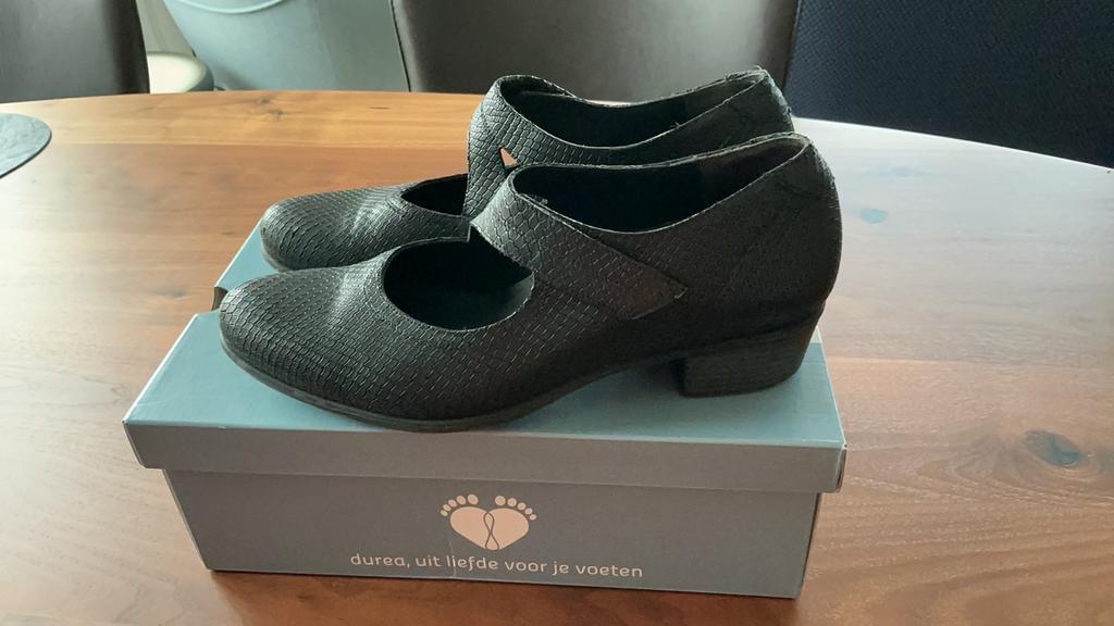 Damesschoenen, merk Durea, maat 41, zwart leer, Kleding | Dames, Schoenen, Ophalen of Verzenden, Zo goed als nieuw, Zwart