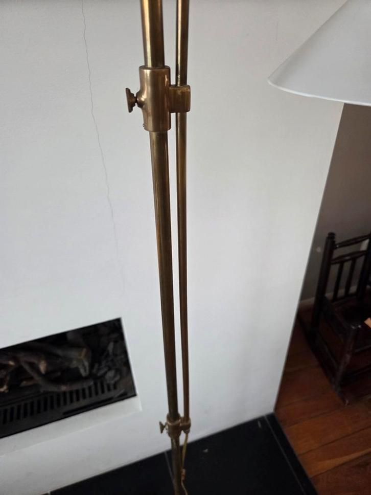 Antieke messing vloerlamp, 152 cm hoog, Huis en Inrichting, Lampen | Vloerlampen, Gebruikt, 150 tot 200 cm, Glas, Metaal, Ophalen